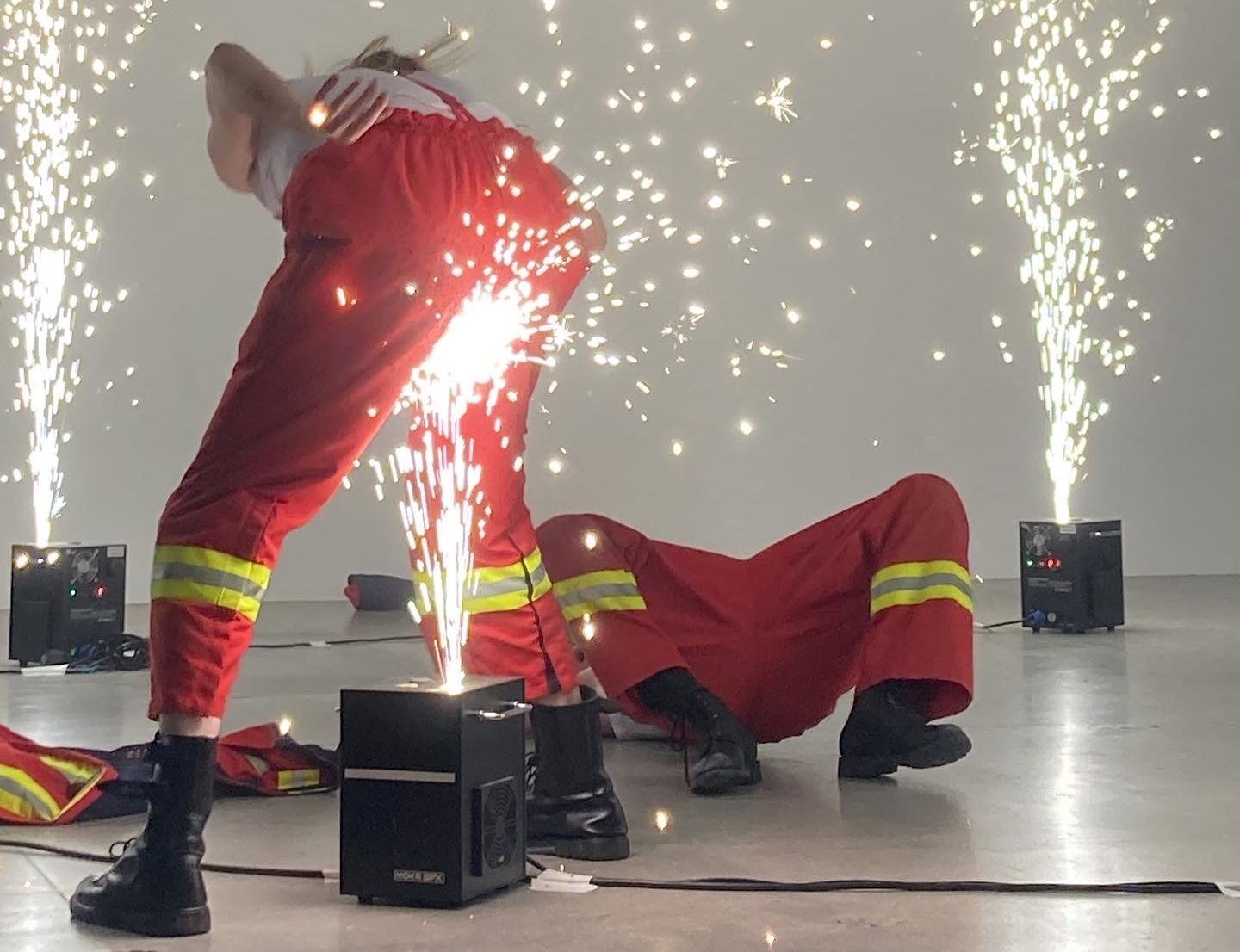 Esben Weile Kjær BURN performance, Centre Pompidou, Paris, Efterår 2022 ©nammagorium