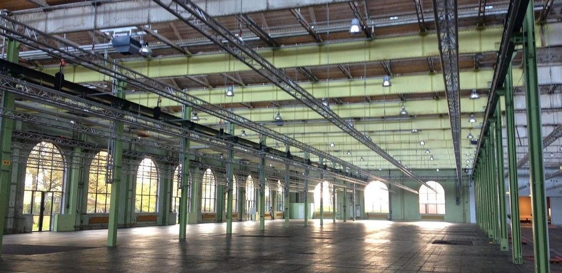 Enter Art Fair 2023 rykker ind i Lokomotivværkstedet 24-27 august 2023.